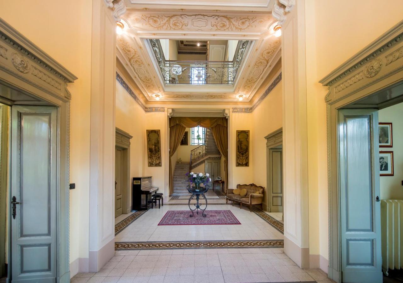 Villa Confalonieri Манделло-дель-Ларио Номер фото
